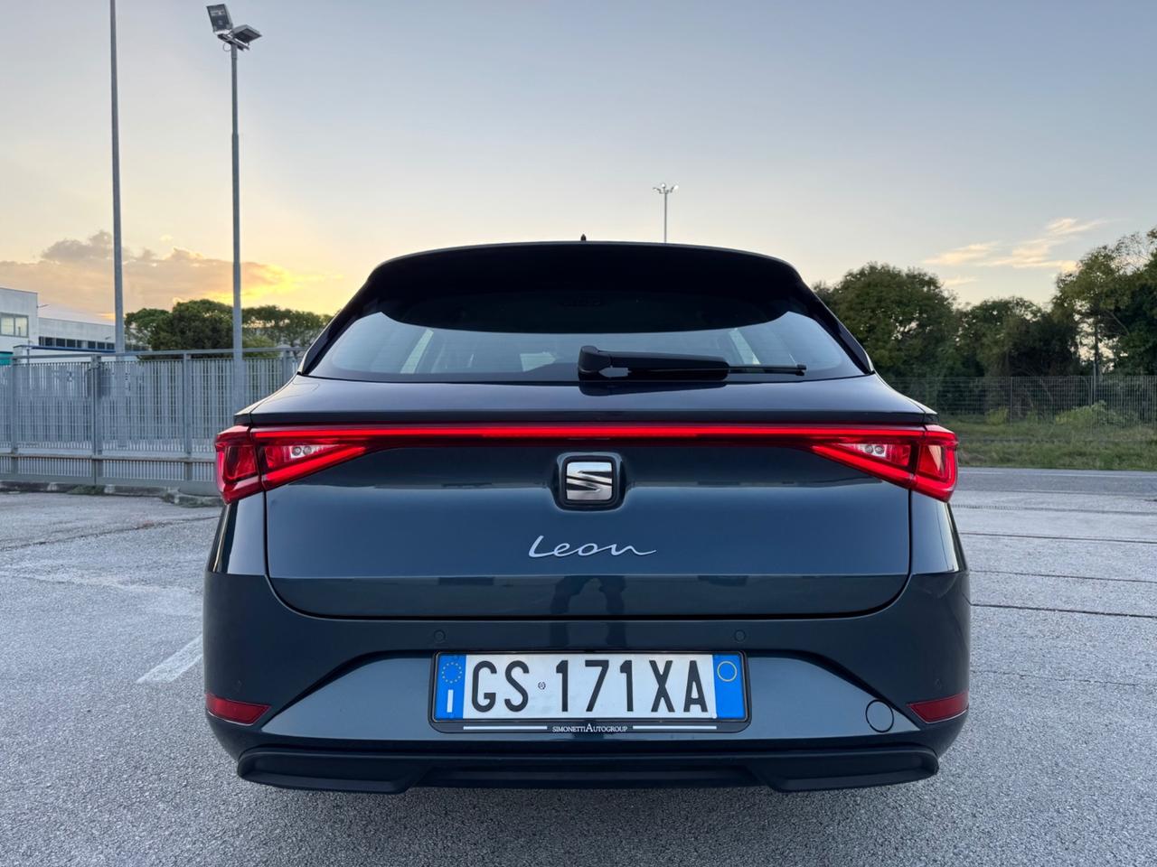 SEAT LEON SportsTourer 2.0 TDI DSG-Led Carplay