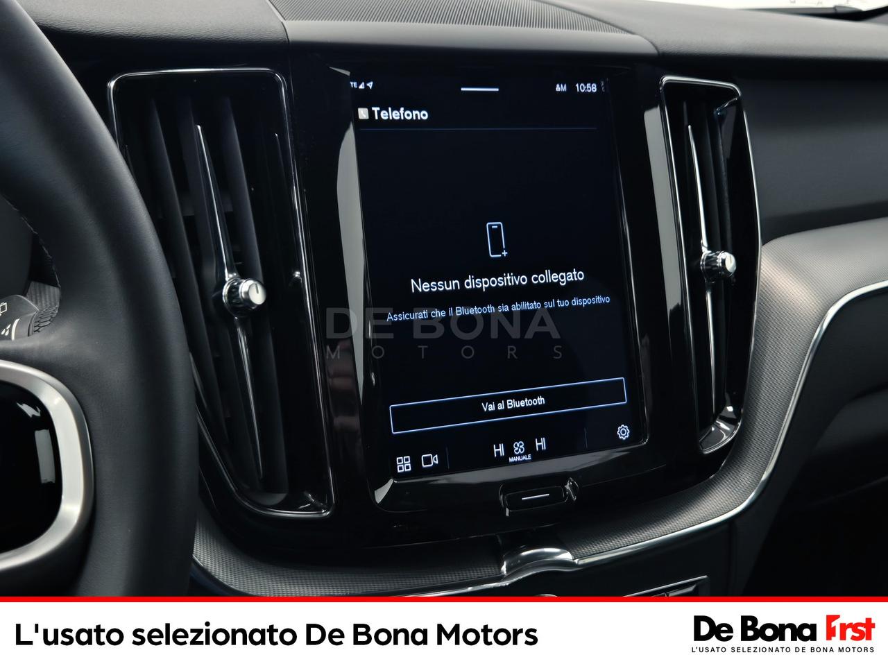 Volvo XC60 2.0 b4 plus dark awd auto