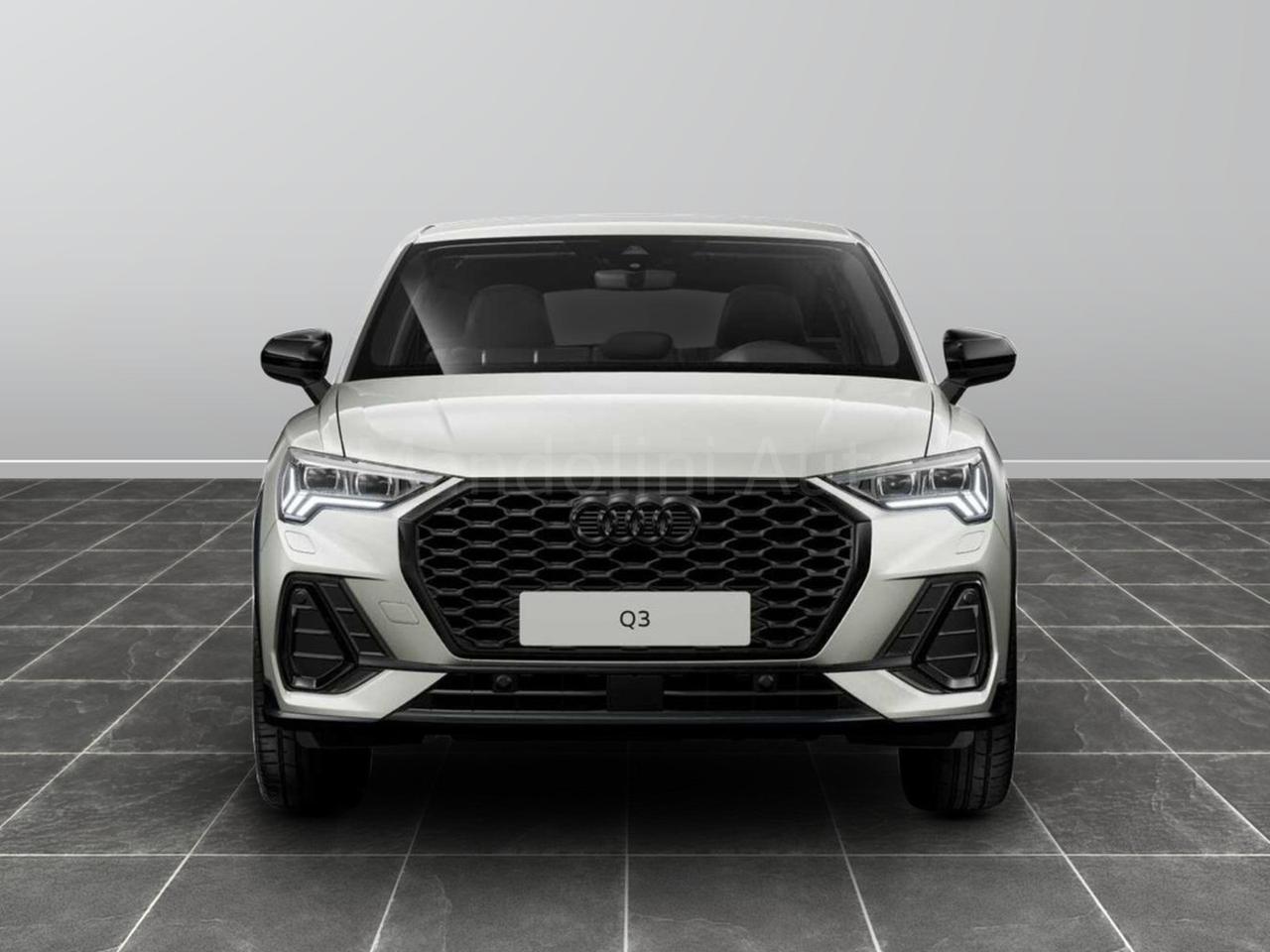 Audi Q3 sportback 35 2.0 tdi identity black s tronic