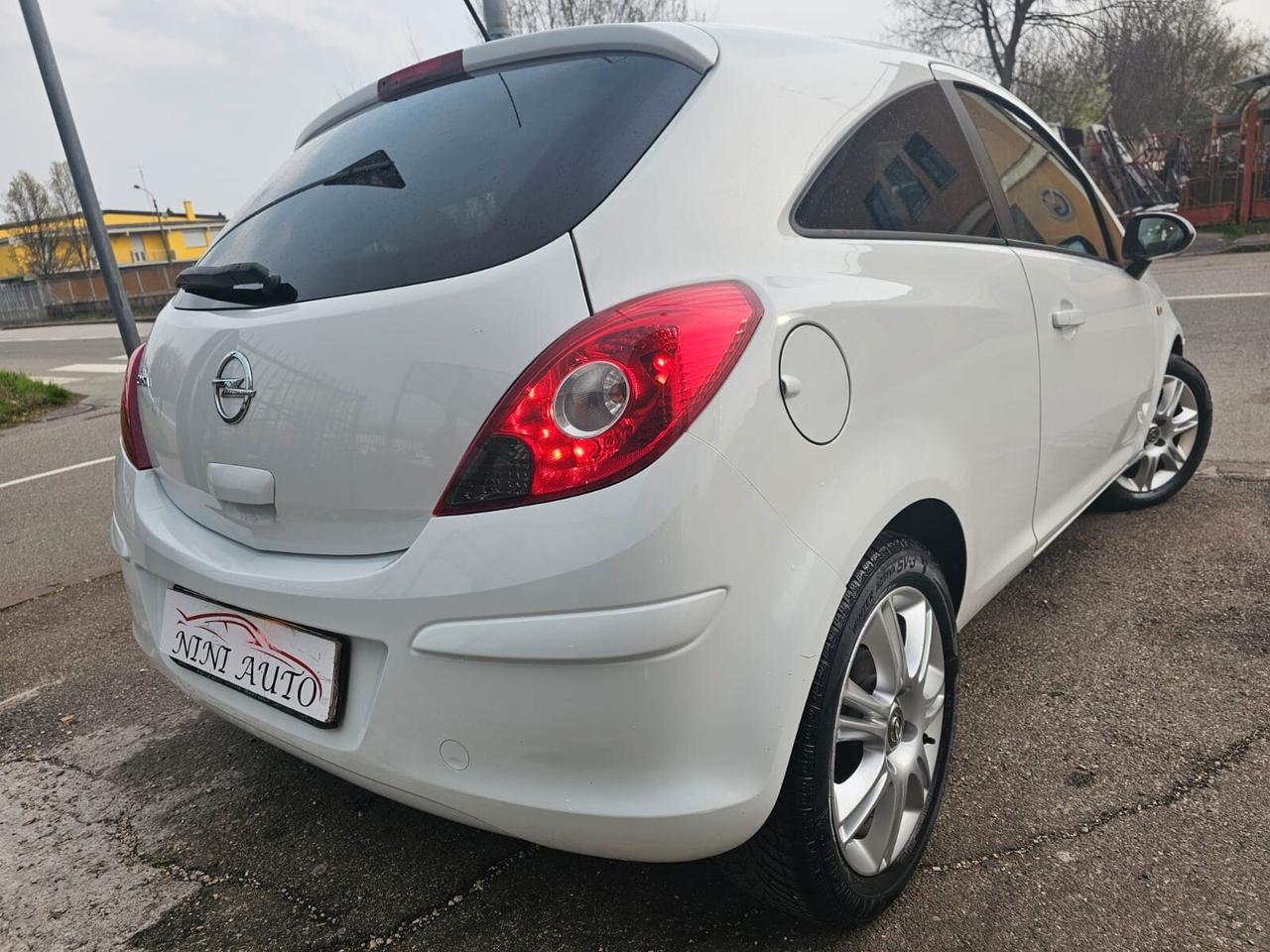 Opel Corsa 1.2 86cv Edition 3PT*Clima*Euro5*Neop*