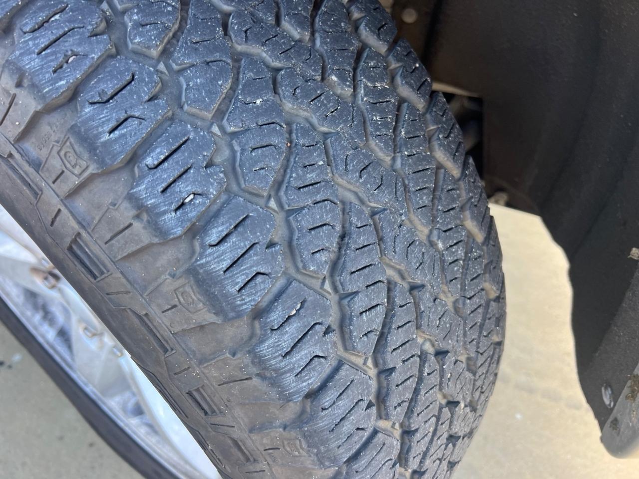 Jeep Cherokee 2.8 CRD DPF Sport Auto
