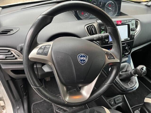 Lancia Ypsilon 1.2 69 CV 5 porte GPL Ecochic Gold