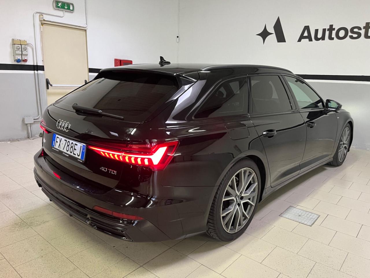 Audi A6 Avant 40 2.0 TDI S line *matrix