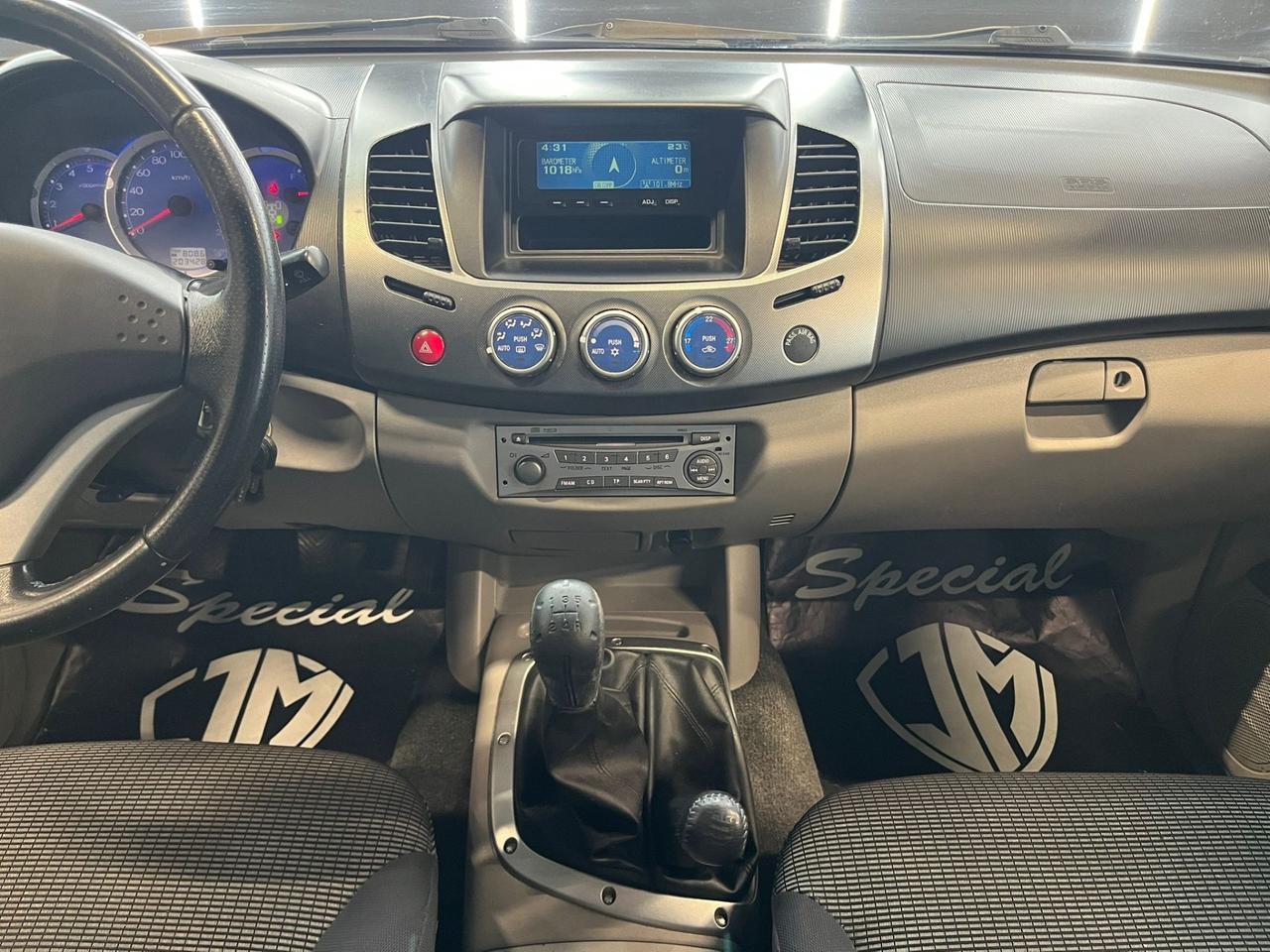 Mitsubishi L200 2.5 DI-D/136CV UNICO PROPRIETARIO Double Cab Intense