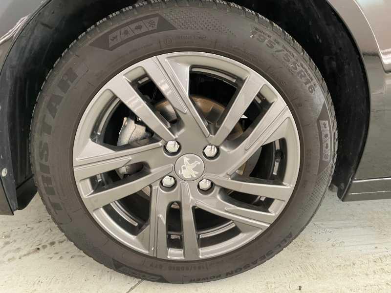 PEUGEOT 208 II - 208 1.2 puretech Active Pack s&s 75cv