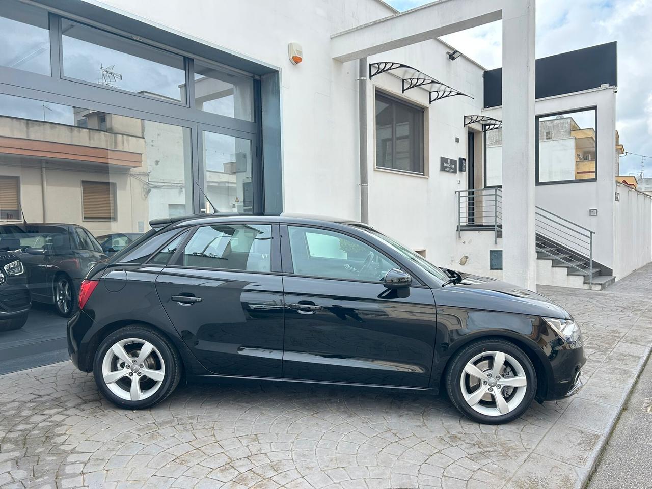 Audi A1 SPB 1.6 TDI 105 Cv AMBITION LED-2015