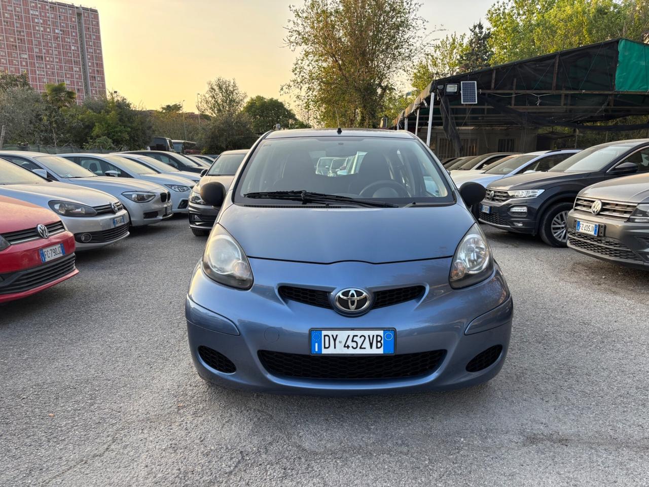 Toyota Aygo 1.0 5 porte Sol OK NEOPATENTATI