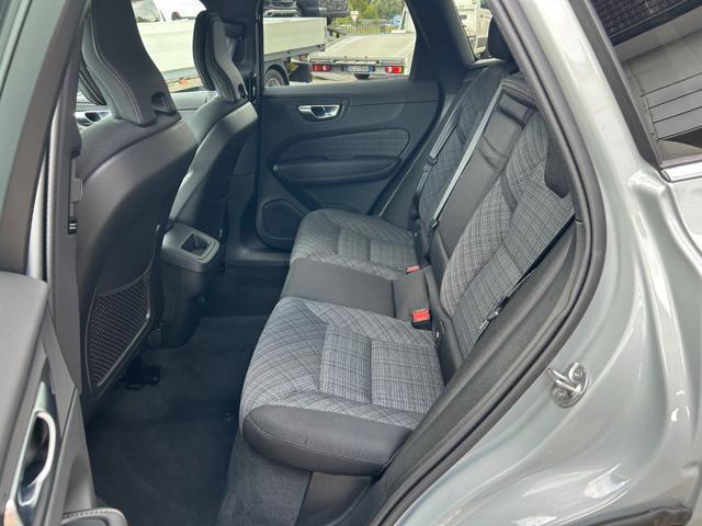 VOLVO XC60 B5 AWD automatico Core