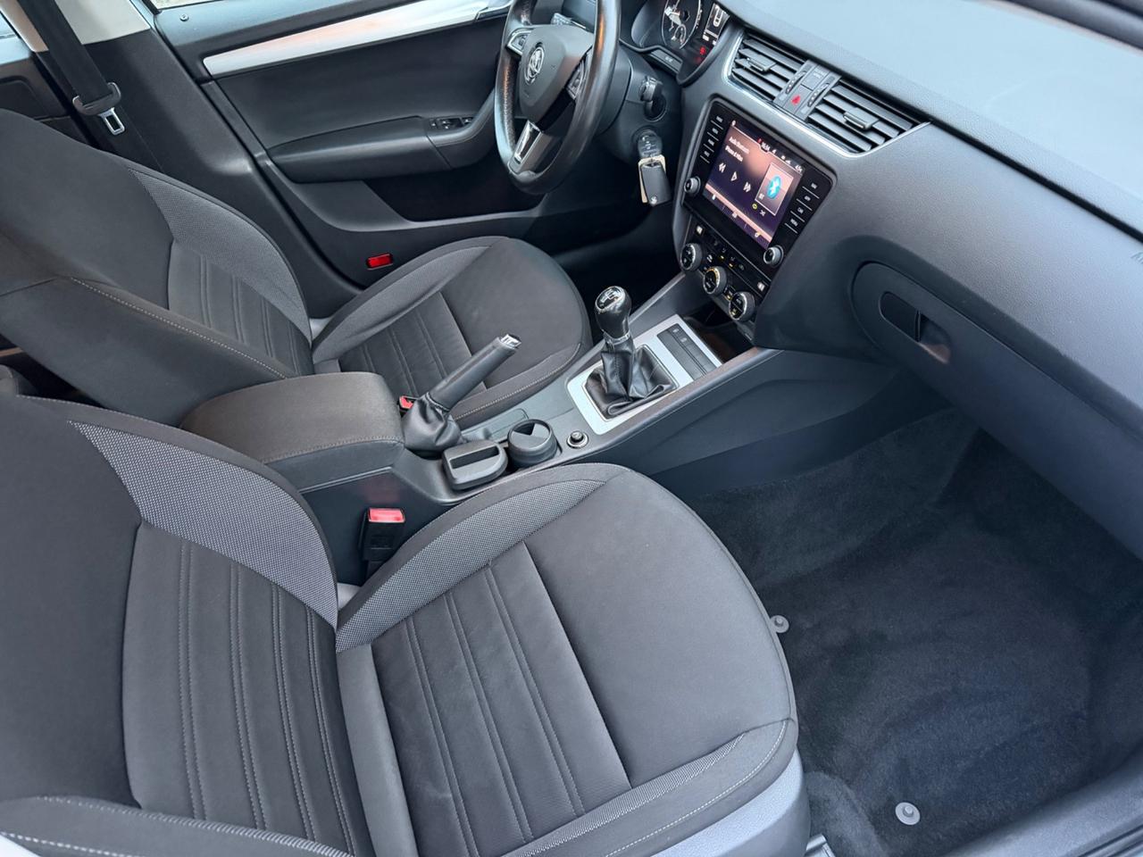 Skoda Octavia 1.6 TDI SCR 115 CV Wagon Executive