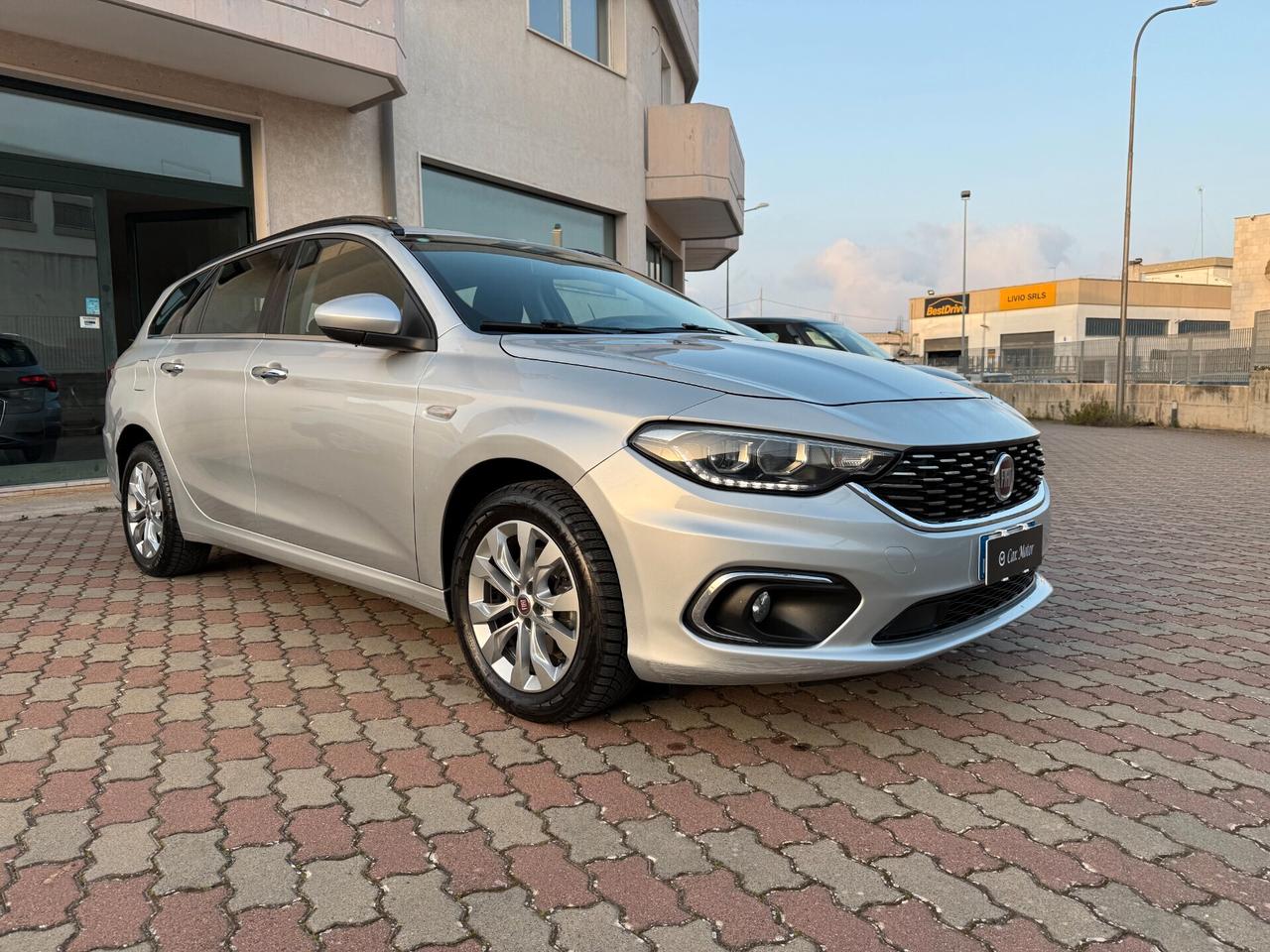 Fiat Tipo 1.3 Mjt S&S SW Business Navi CarPlay Sensori