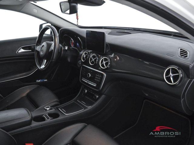 MERCEDES-BENZ GLA 200 CDI 200 d Automatic Night Edition