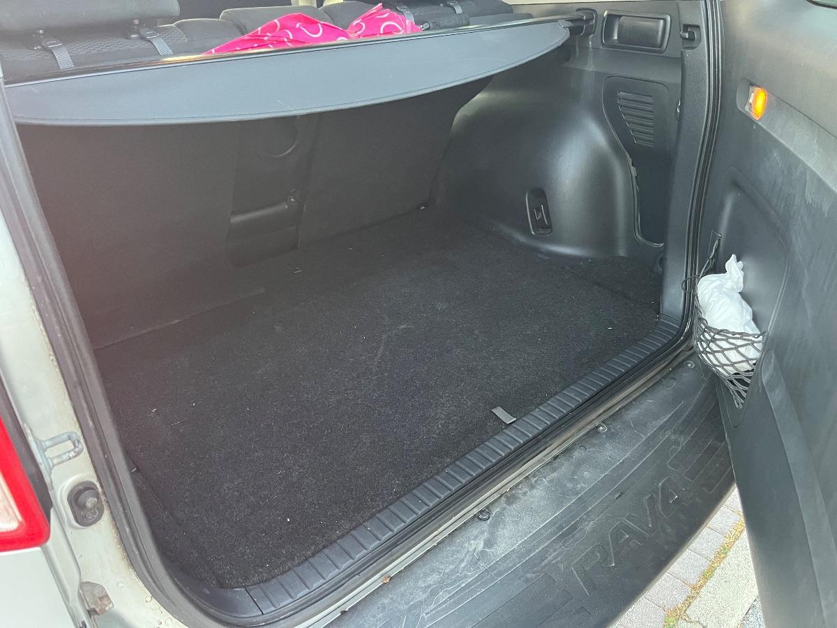TOYOTA RAV4 2.2 D-4D 136CV Sol