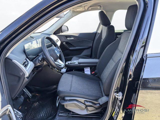 BMW iX1 eDrive20 Premium Package