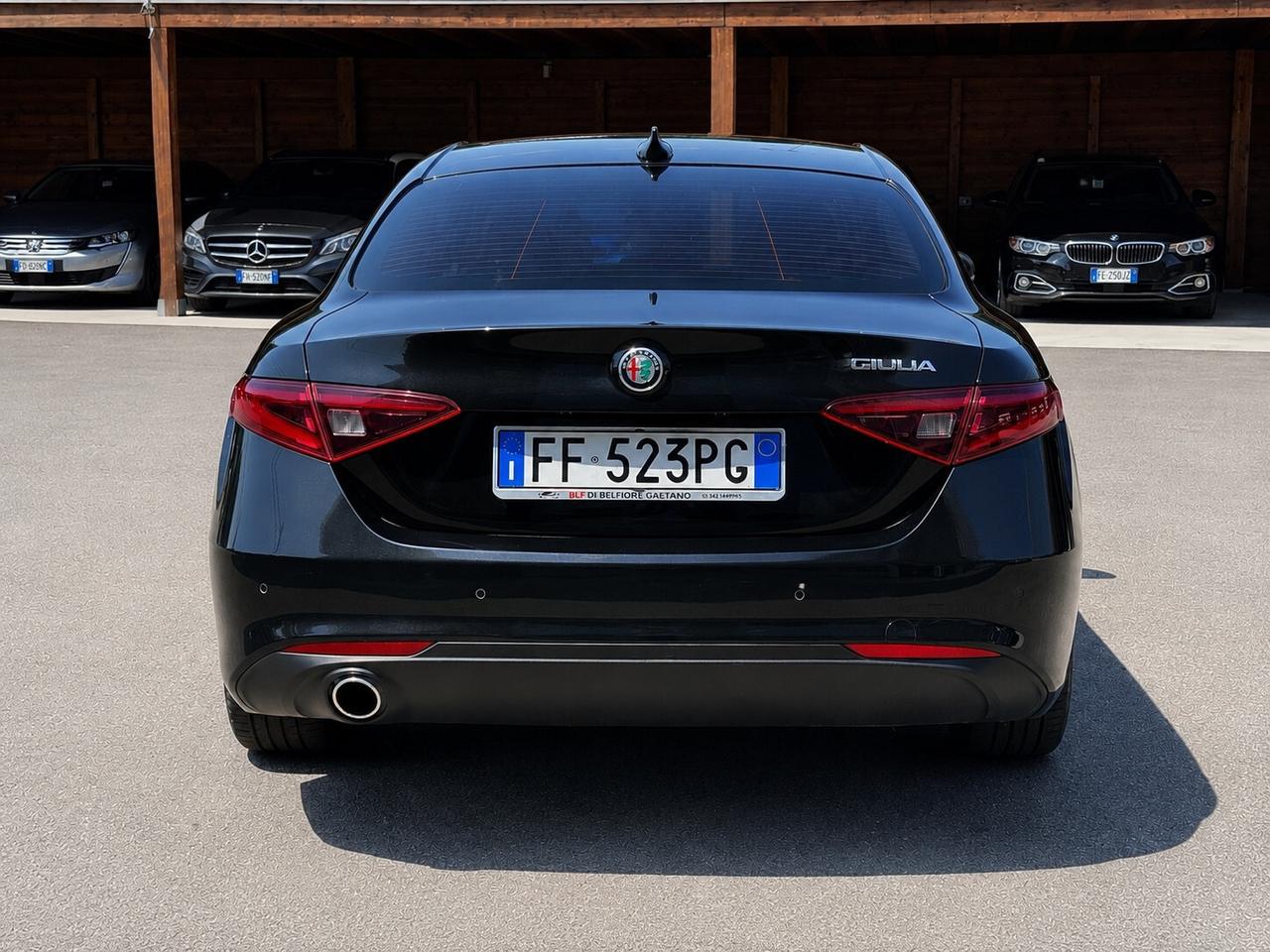 Alfa Giulia 2.2 Turbodiesel 150 CV distribuzione e frizione eseguita