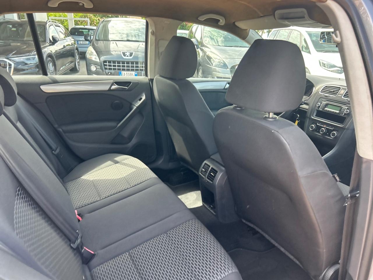 Volkswagen Golf 1.6 TDI DPF 5p. Highline