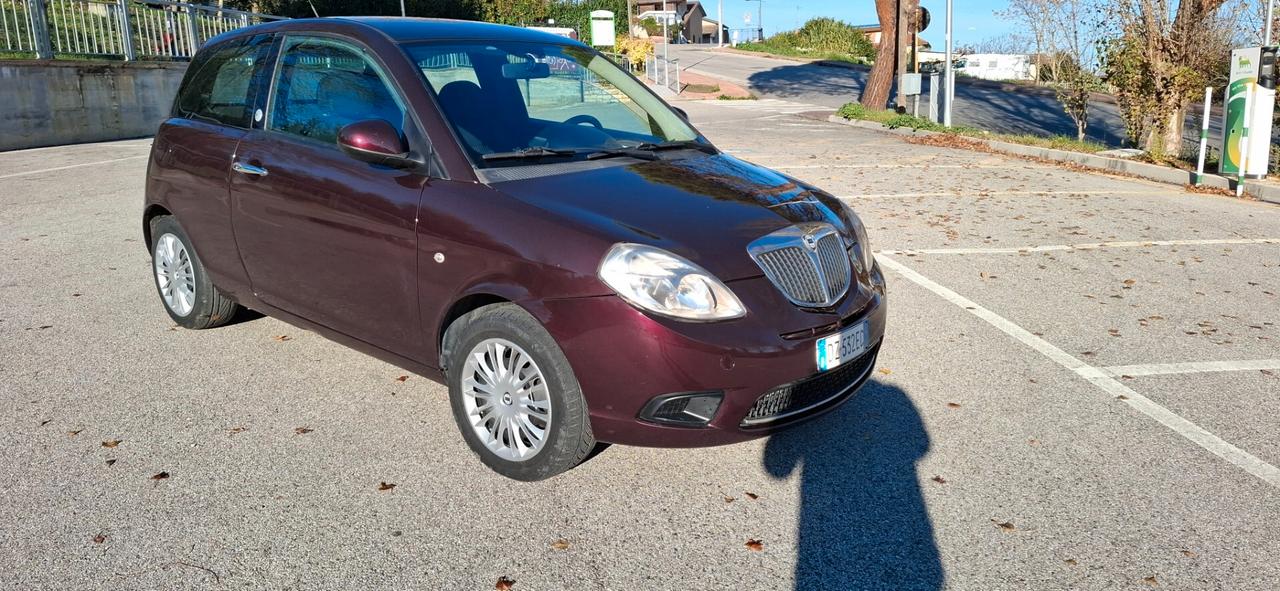 Lancia Ypsilon 1.4 Oro Ecochic GPL