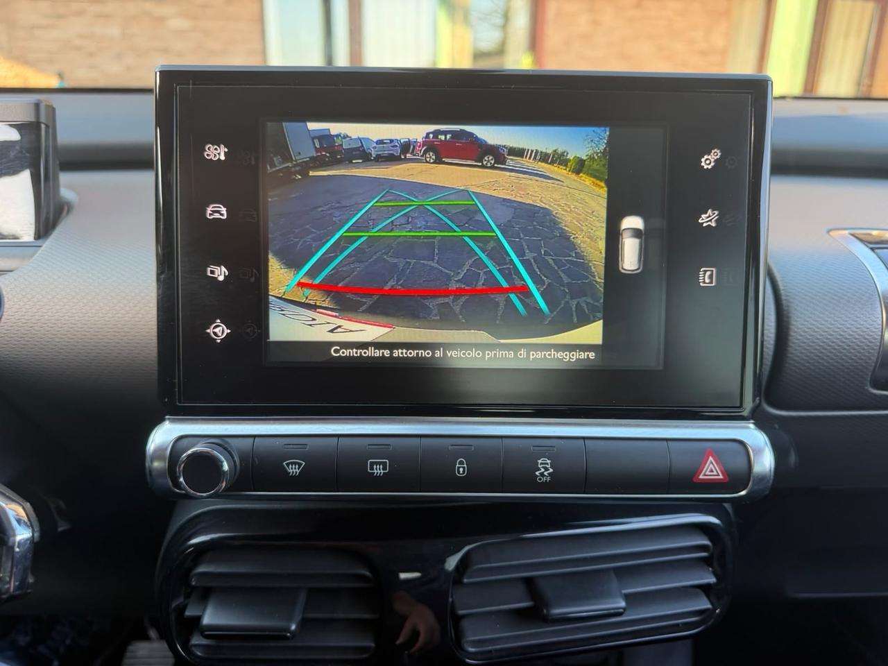 Citroen C4 Cactus PureTech 82 Shine neopatentati