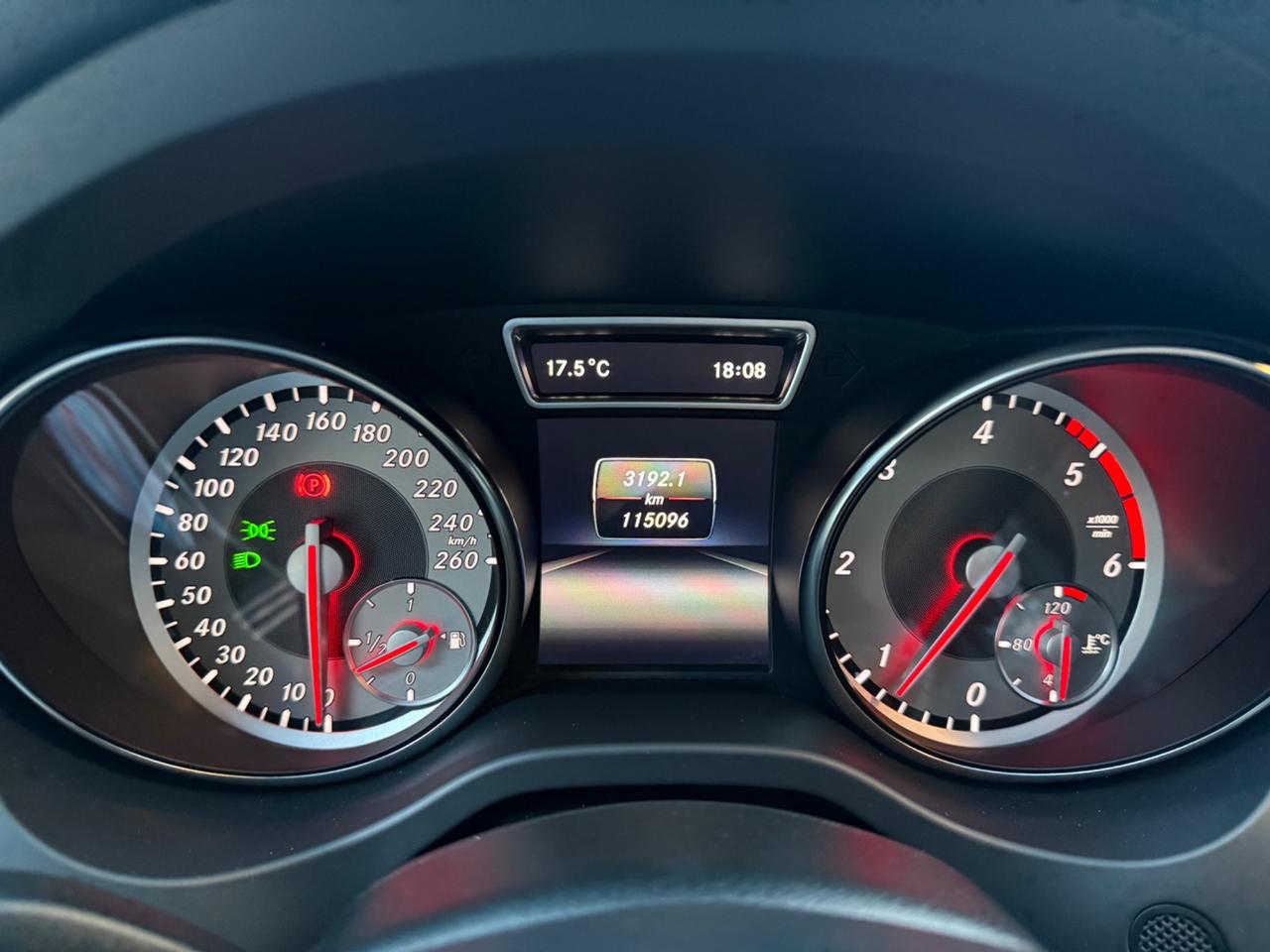 Mercedes CLA 200D Premium Amg Tetto Apribile Total Black