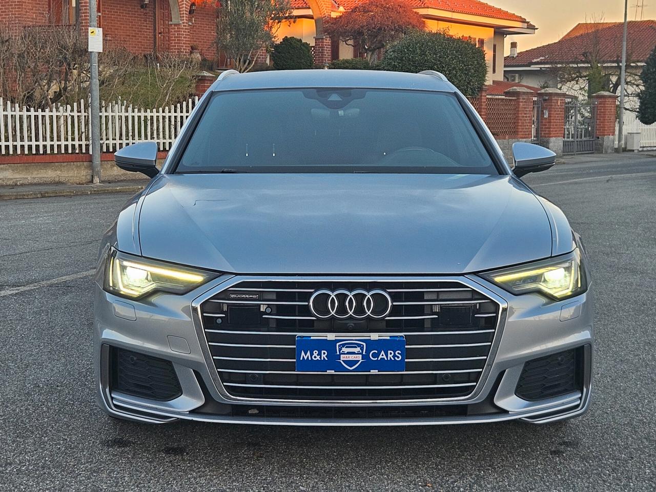 Audi A6 Avant 40 2.0 TDI quattro ultra S tronic S LINE FULL MATRIX