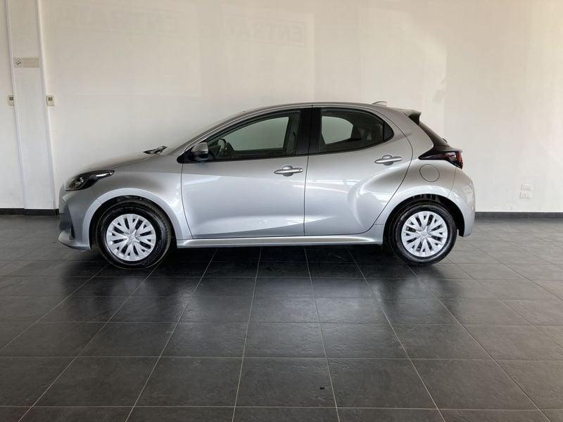 Toyota Yaris Hybrid Active MY22