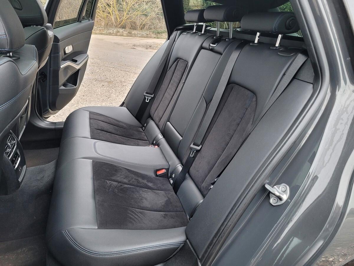 Bmw 320d 48V Touring Msport