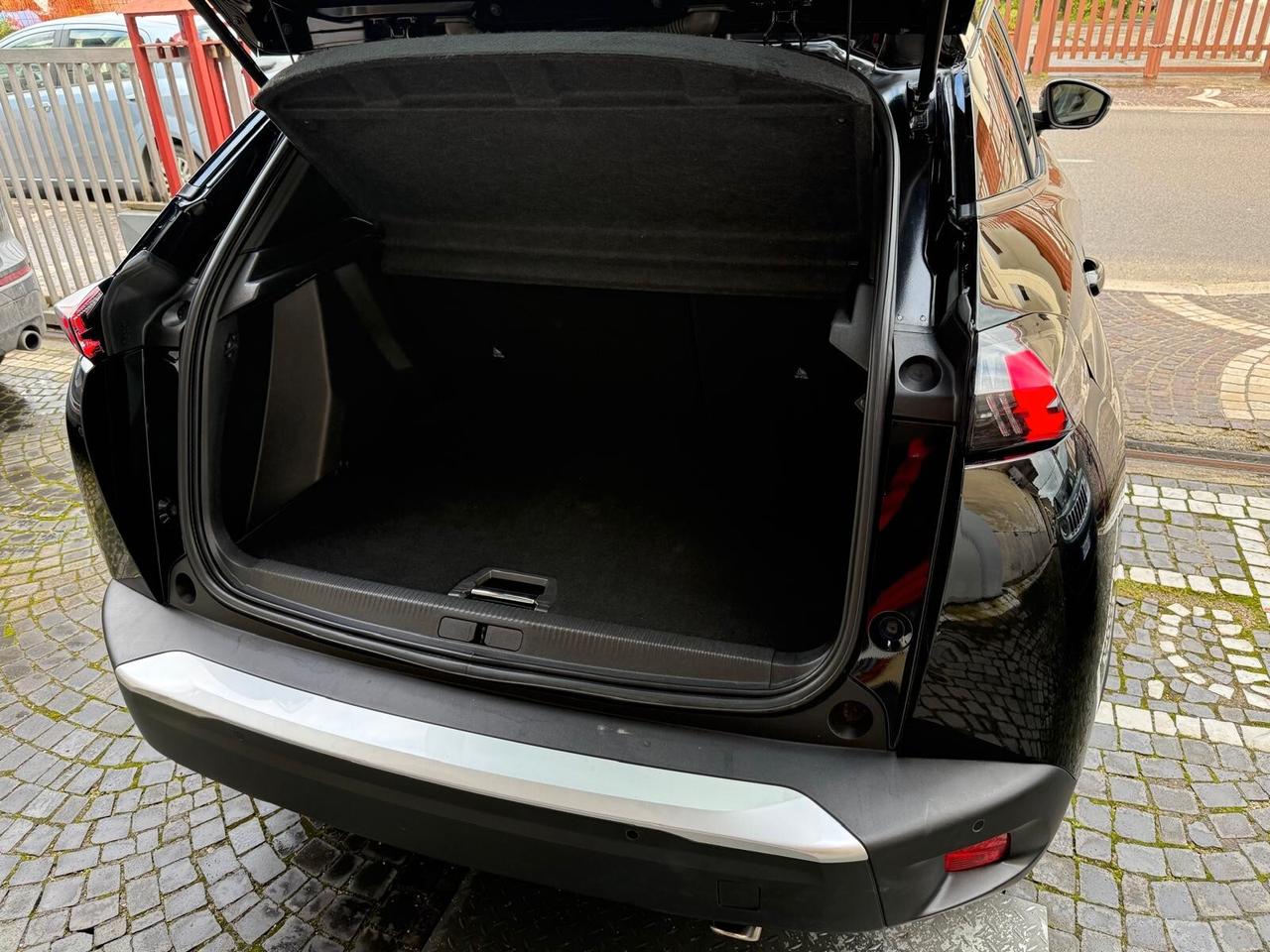 Peugeot 2008 BlueHDi 110 Allure Pack 2023