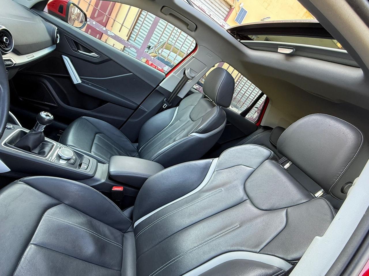 Audi Q2 35 TFSI Identity Black