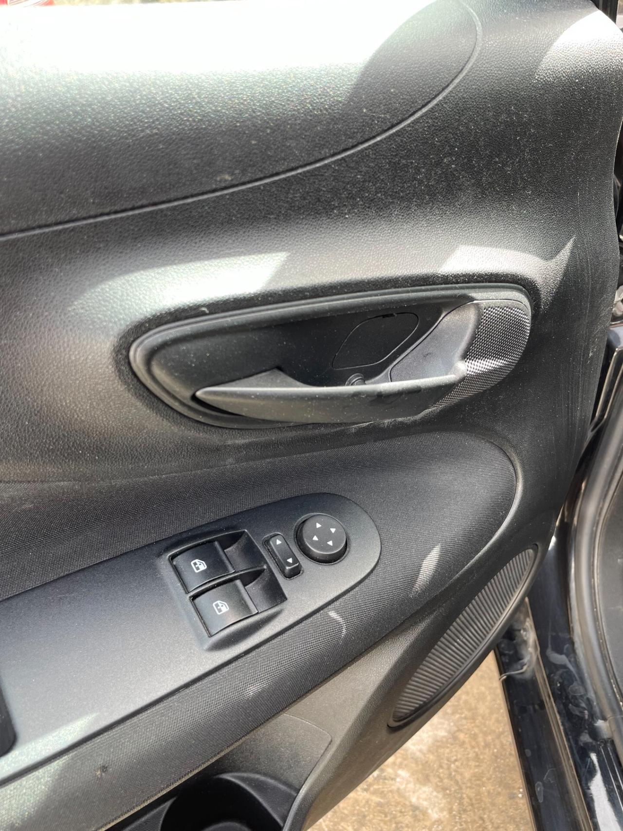 FIAT Punto 1.3 MJT II S&S 95 CV 5 Porte STREET