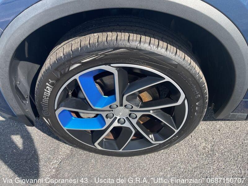 Lynk & Co 01 01 PHEV