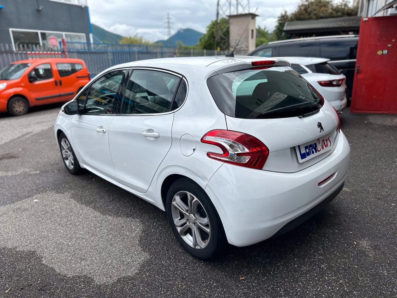 Peugeot 208 1.2 VTi 82 CV 5 porte Active NEOPATENTATI