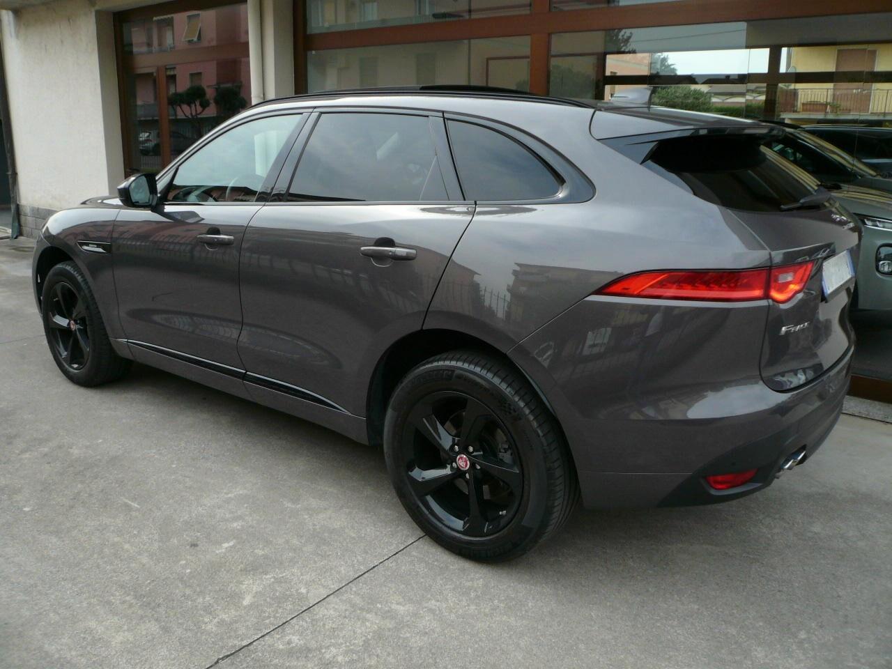 Jaguar F-Pace 2.0 D 180 CV AWD aut. R-Sport - MOTORE NUOVO