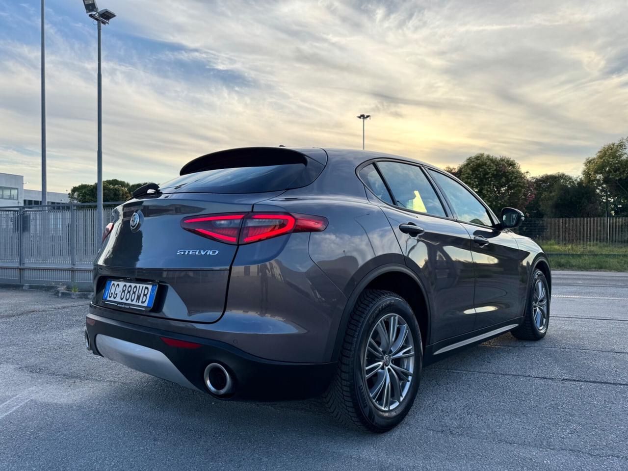 ALFA ROMEO STELVIO 2.2 190Cv AT8 Q4 - Led Navi