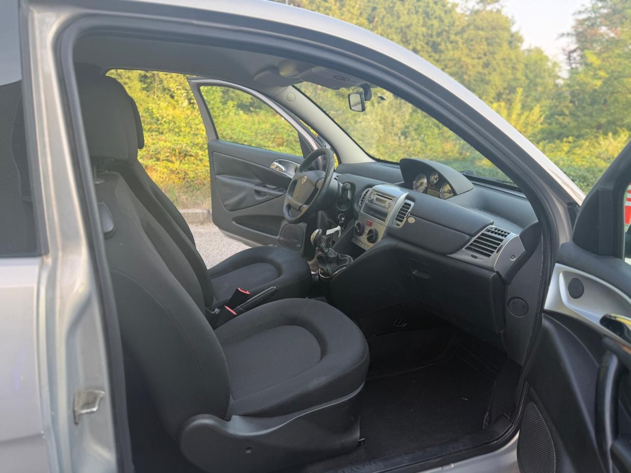 Lancia Ypsilon 1.2 69 CV Diva*Neopatentati*