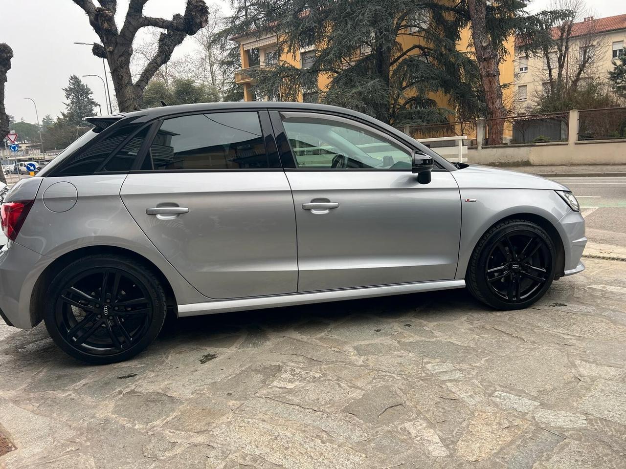 AUDI A1 1.0 TFSI SPB ULTRA S-LINE S-TRONIC 95cv