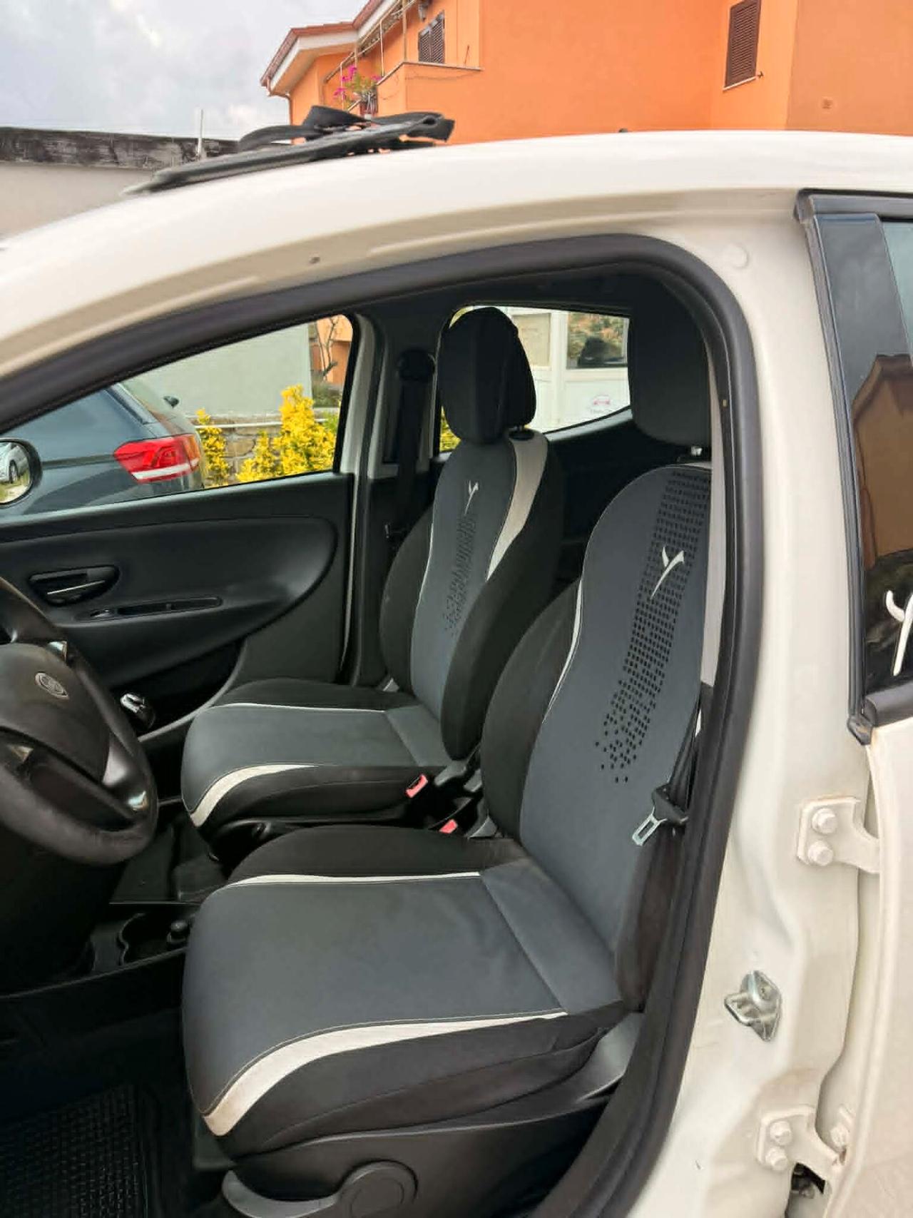 Lancia Ypsilon Elefantino 1.3Mjt 95cv Ok Neop.