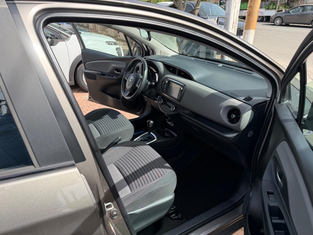 Toyota Yaris 1.5 Hybrid 5 porte Active