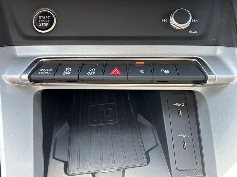 Audi Q3 SPB 35 TDI S tronic Business Plus 30.500 KM * PELLE+NAVI