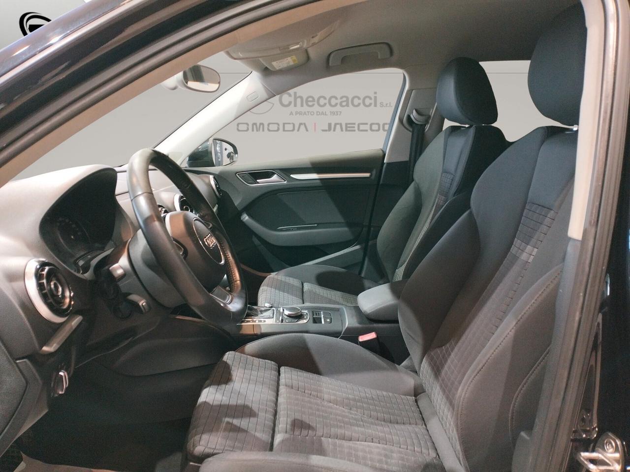 Audi A3 SPB 1.6 TDI Ambition *AUTOMATICO*