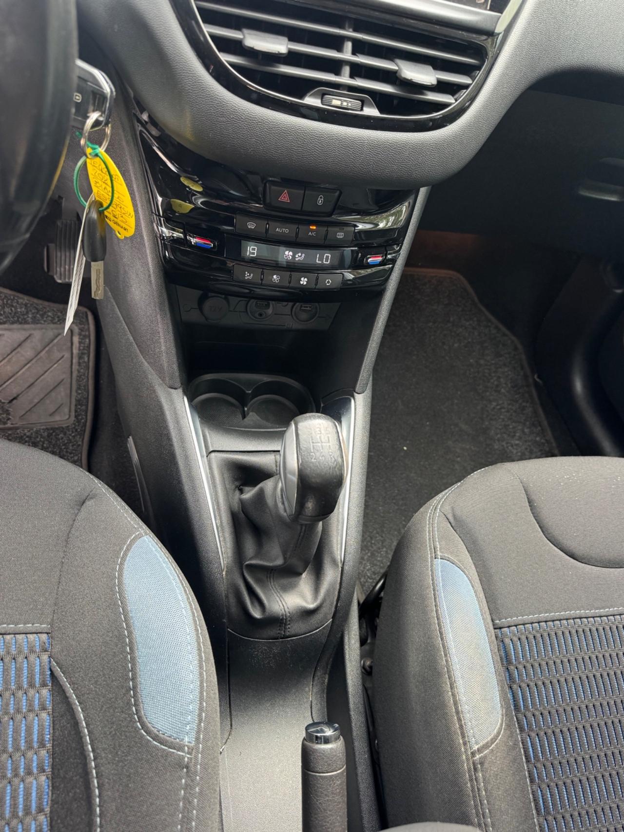 Peugeot 208 1.6 e-HDi 92 CV Stop&Start 5 porte Allure