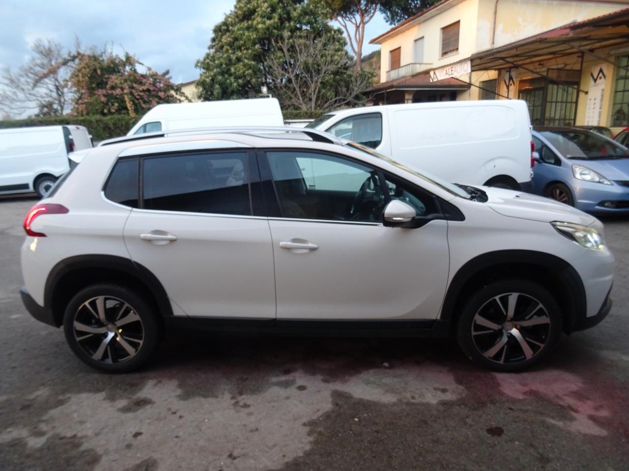 Peugeot 2008 BlueHDi 120 Allure