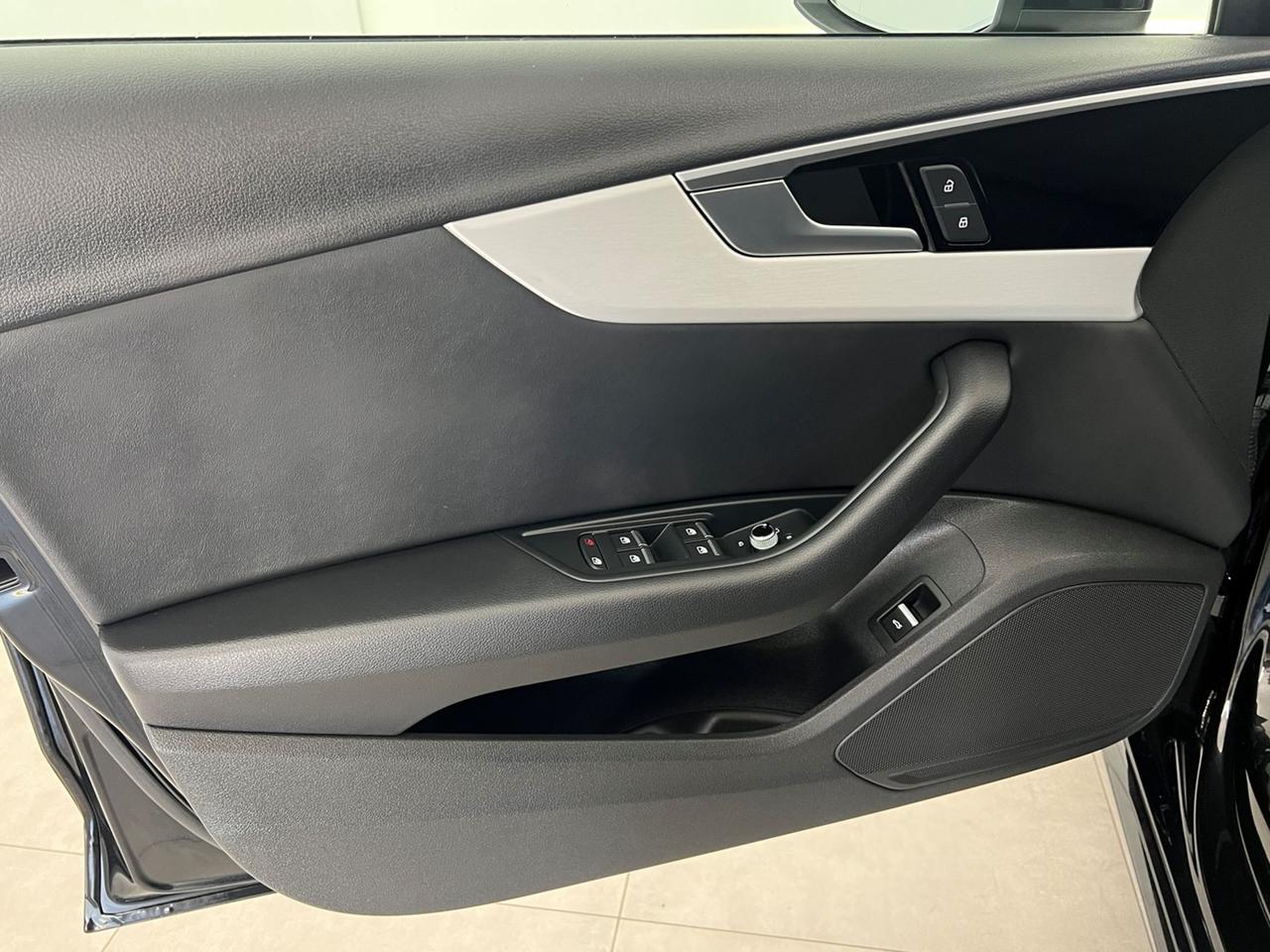 AUDI A4 V 2019 Avant A4 Avant 40 2.0 tdi mhev S line edition quattro 204cv s-tronic