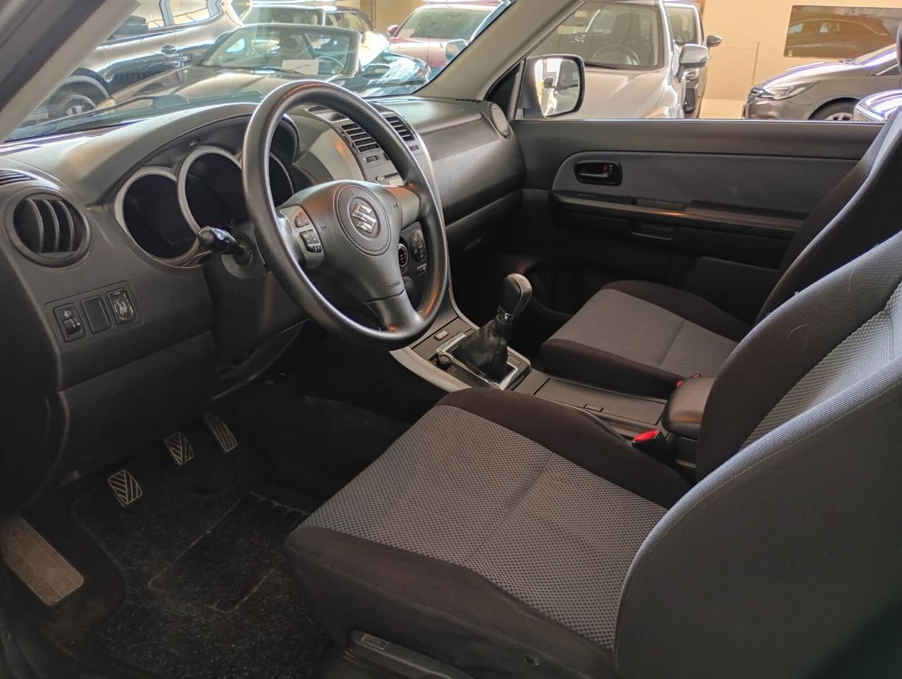 Suzuki Grand Vitara 1.6 Club