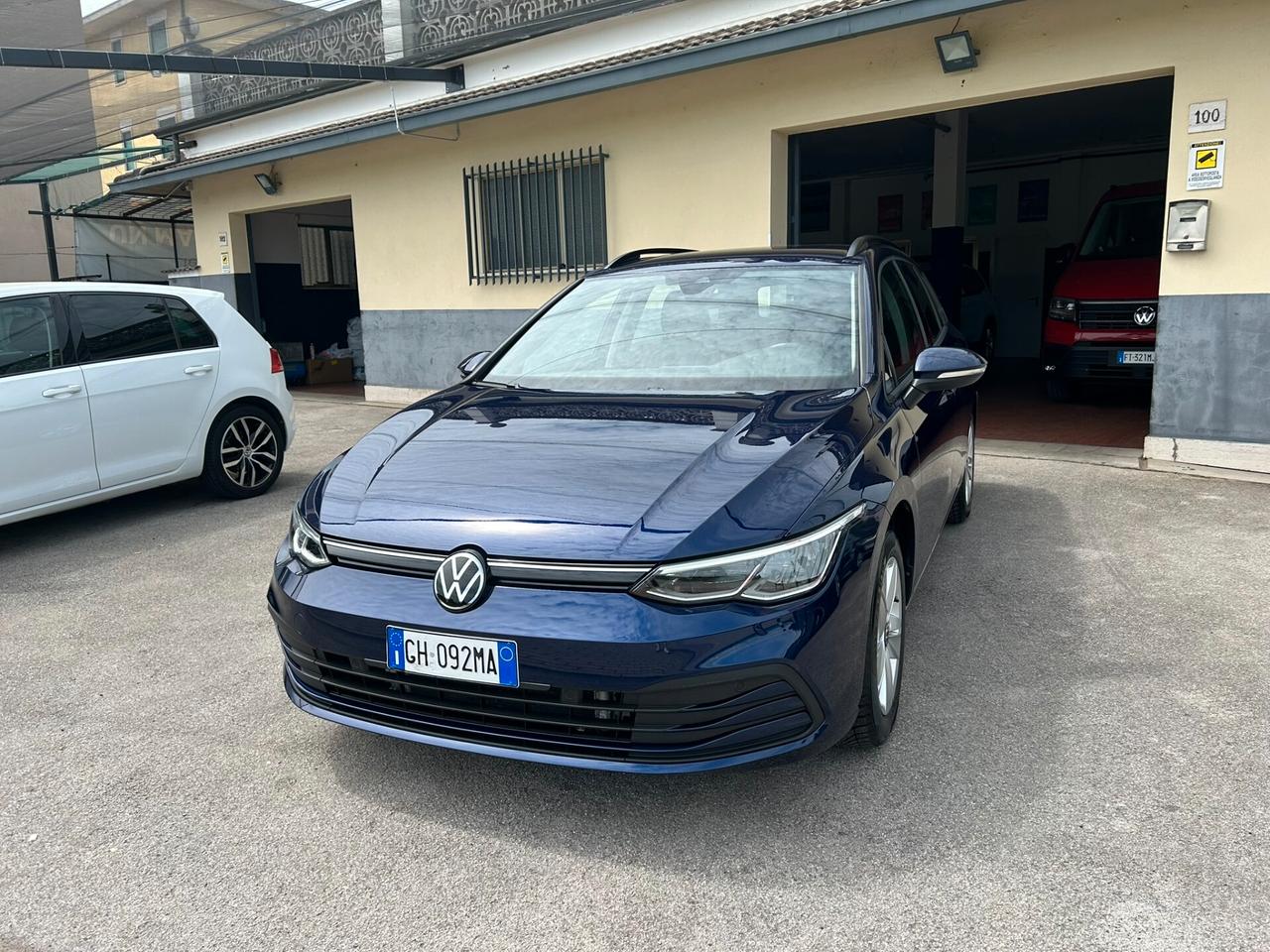 VW GOLF VARIANT 2.0 TDI 116CV Life - GANCIO TRAINO
