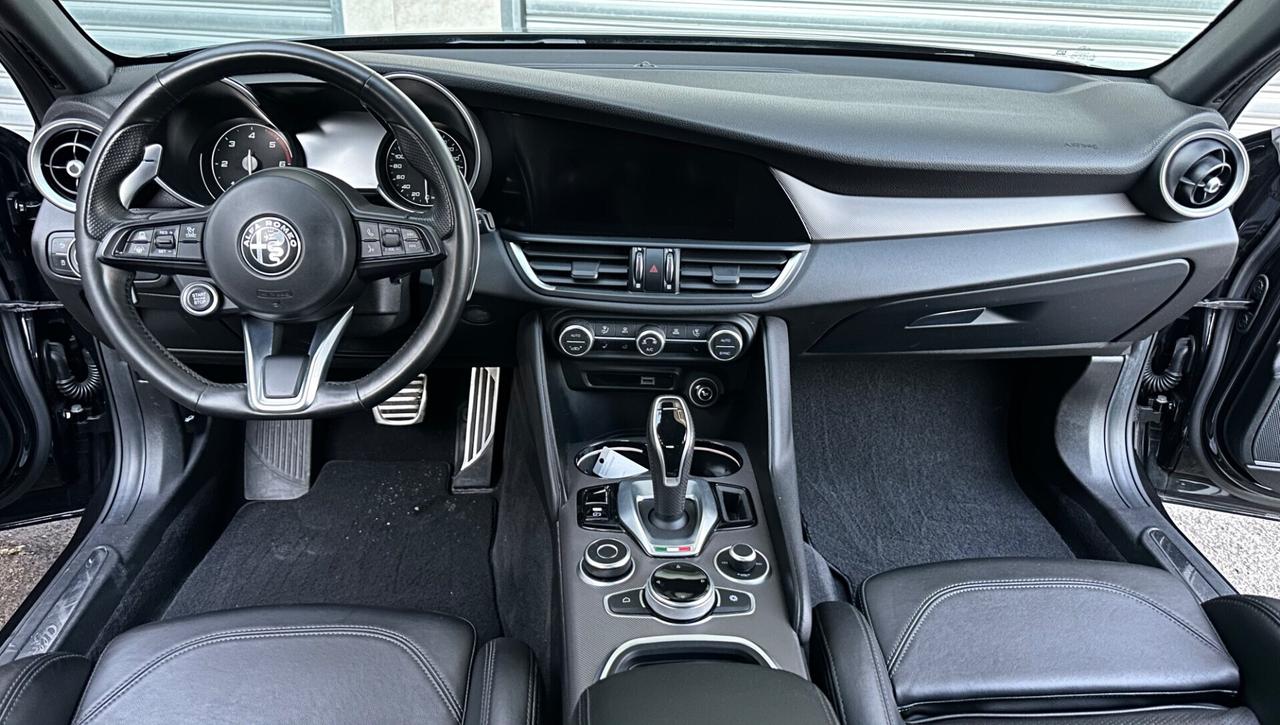 Alfa Romeo Giulia 2.2 TD 210cv AT8 Q4 Veloce