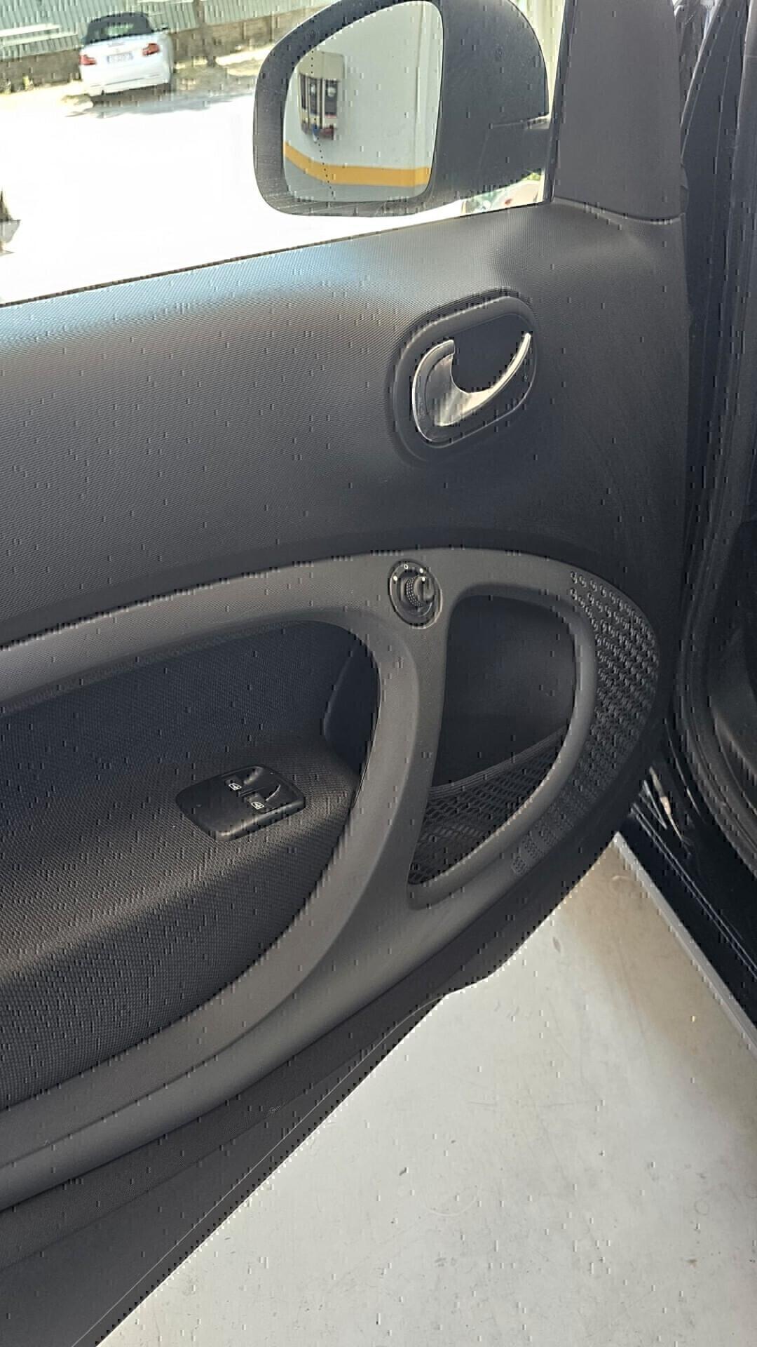 Smart fortwo EQ Racingreen  41 kw