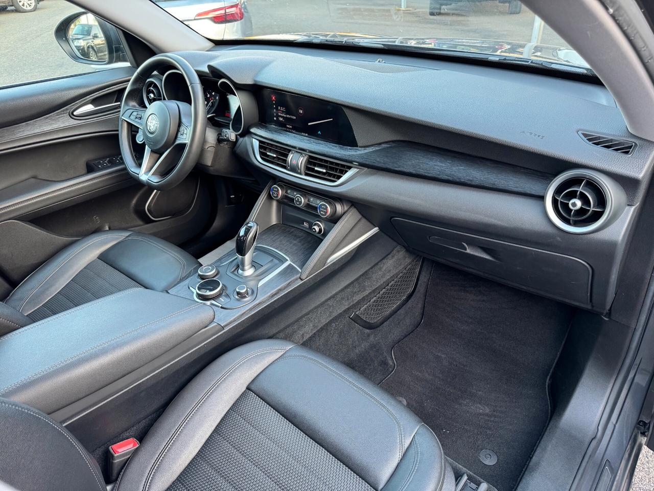 Alfa Romeo Stelvio 2.2 Turbodiesel 210 CV AT8 Q4 Super