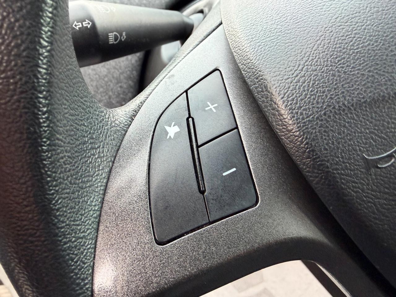 Lancia Ypsilon 1.2 69 cv. ELEFANTINO BLU