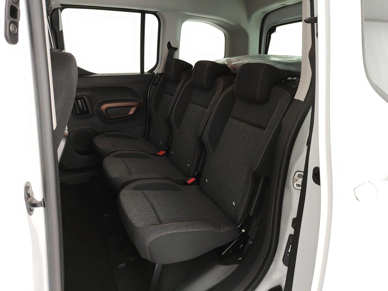 Peugeot Rifter e-Rifter motore elettrico 136 CV 50kWh GT Standard