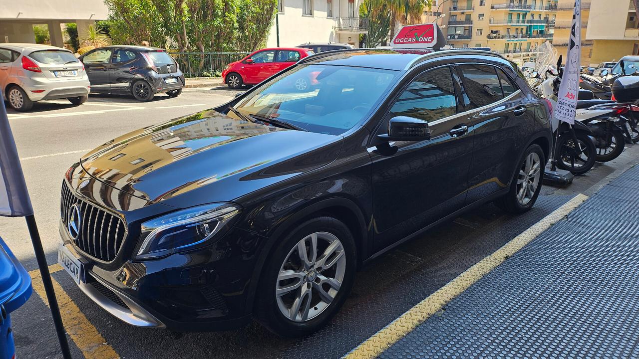 Mercedes-benz GLA 200 d Sport automatica garanzia 12 mesi