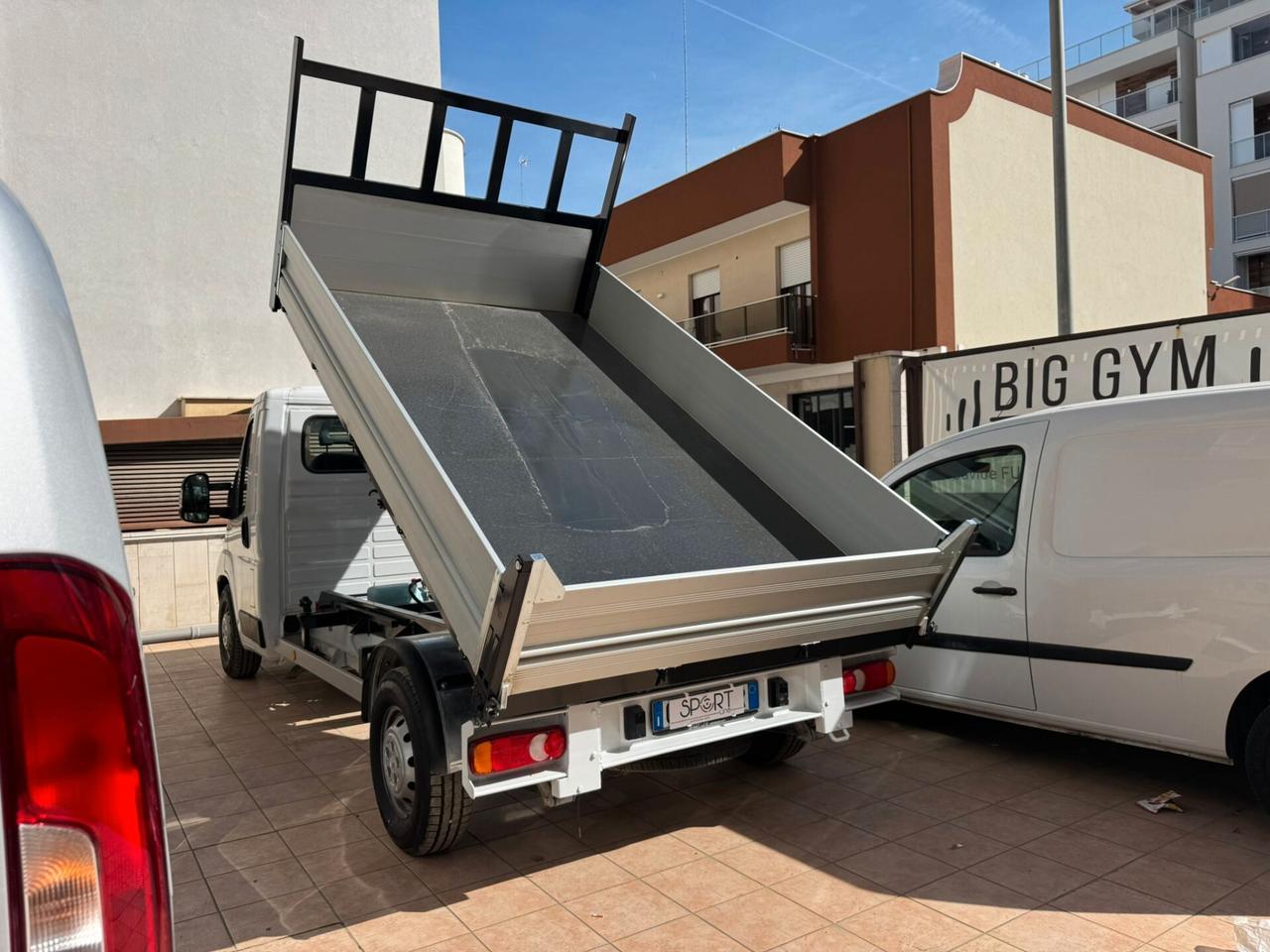 Citroen JUMPER 2.2 140CV RIBALTABILE TRILATERALE